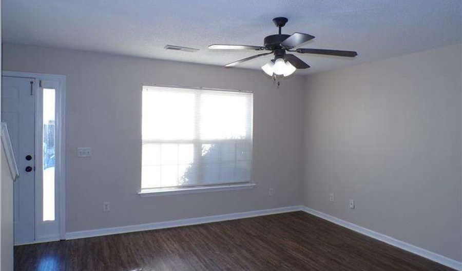 135 Madison Pl, Adairsville, GA 30103 - 2 Beds, 2 Bath