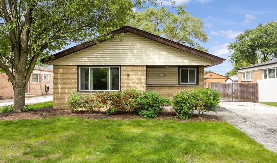 12416 S 44th Ct, Alsip, IL 60803 - 3 Beds, 1 Bath