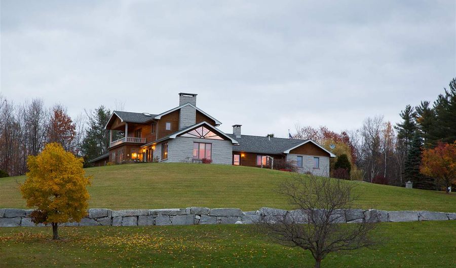 224 Missionary Acres Rd, Derby, VT 05829 - 3 Beds, 4 Bath