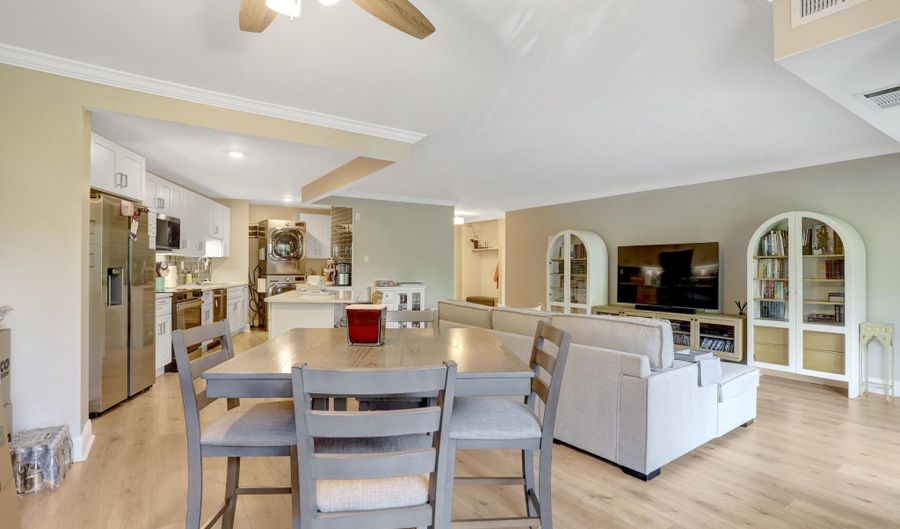 205 YOAKUM Pkwy 314, Alexandria, VA 22304 - 2 Beds, 2 Bath