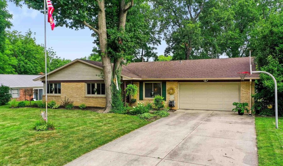 2812 Greenbriar Rd, Anderson, IN 46011 - 3 Beds, 2 Bath