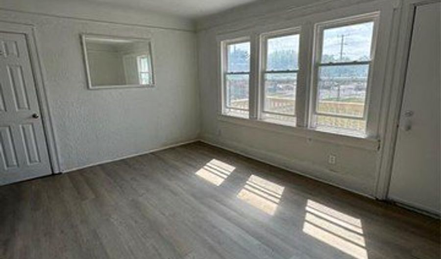 13910 Kentucky St, Detroit, MI 48238 - 2 Beds, 1 Bath