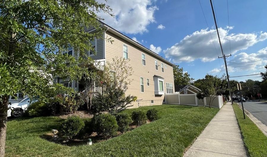 934 19TH St S, Arlington, VA 22202 - 5 Beds, 5 Bath