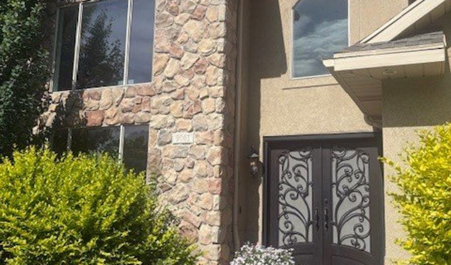 9061 N CANYON Hts, Cedar Hills, UT 84062 - 7 Beds, 5 Bath