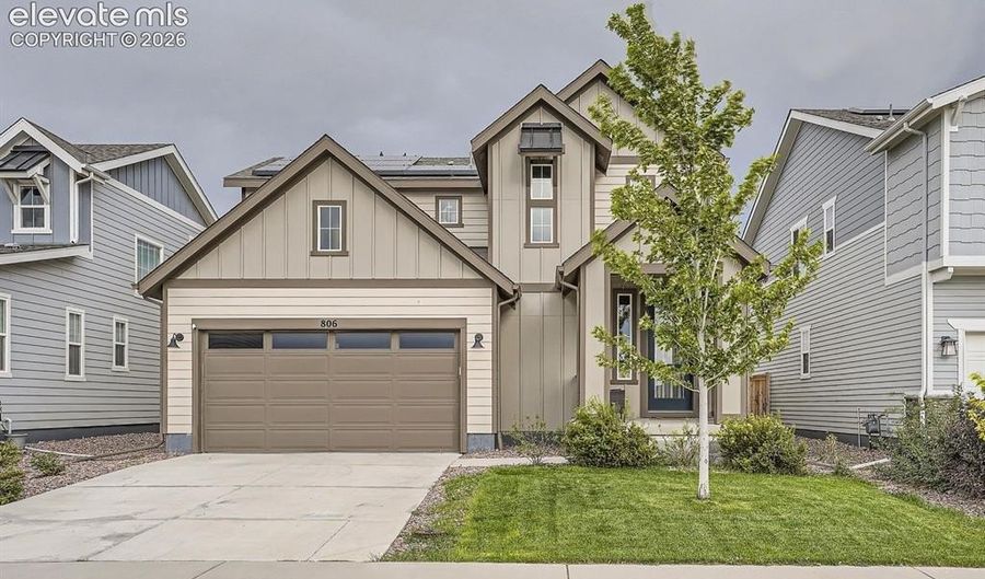 806 White Crow St, Aurora, CO 80018 - 3 Beds, 3 Bath