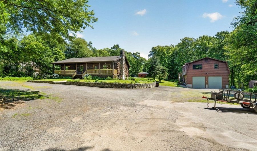 51 Bryant St, Berkley, MA 02779 - 4 Beds, 3 Bath