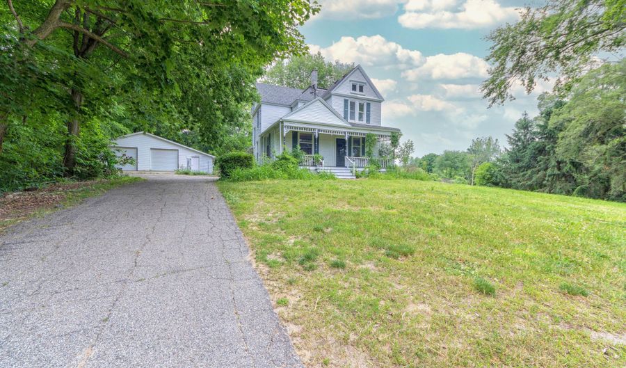 990 River St, Allegan, MI 49010 - 3 Beds, 2 Bath