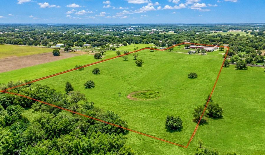 2112 N County Road 810, Alvarado, TX 76009 - 6 Beds, 7 Bath