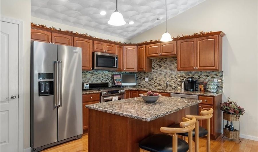 202 Liberty Ln, Burrillville, RI 02830 - 3 Beds, 3 Bath