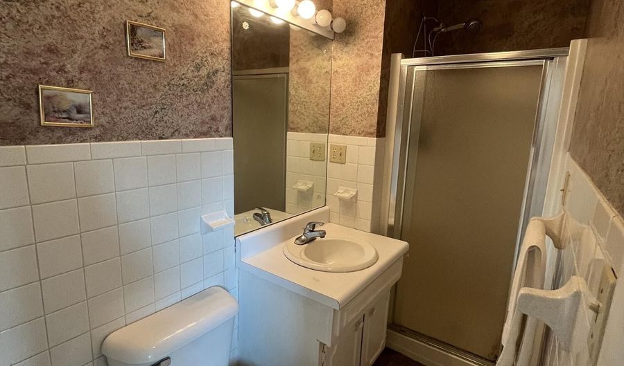 310 Hickory Street St, Bean Station, TN 37708 - 3 Beds, 2 Bath