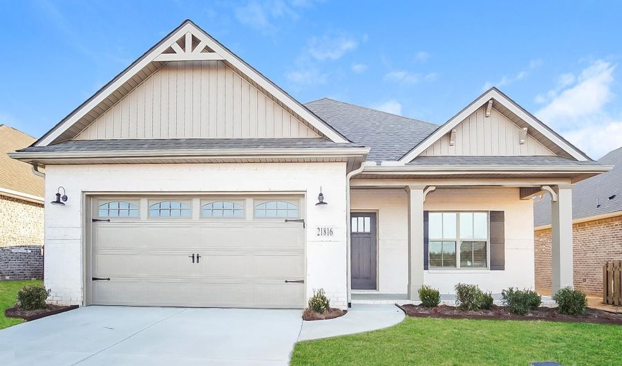 21816 Natures Cove Dr, Athens, AL 35613 - 3 Beds, 3 Bath