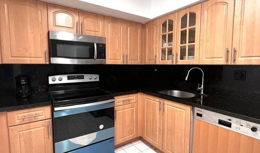 3300 NE 191st St 205, Aventura, FL 33180 - 2 Beds, 2 Bath