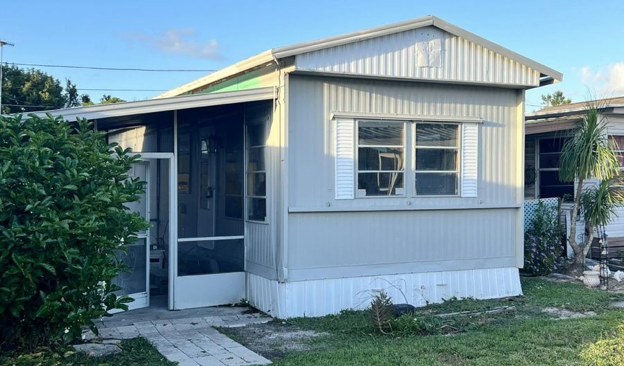 108 Southland Ct 108, Avon Park, FL 33825 - 2 Beds, 1 Bath