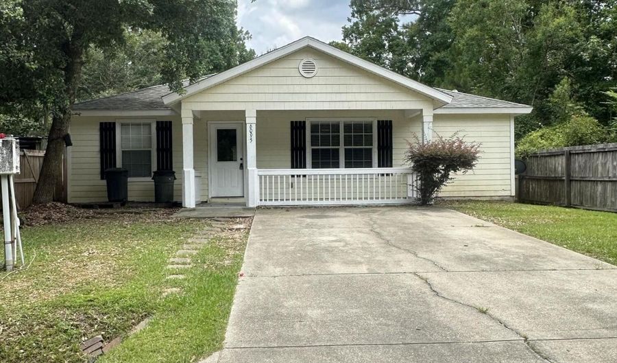 6095 W Carroll St, Bay St. Louis, MS 39520 - 3 Beds, 2 Bath