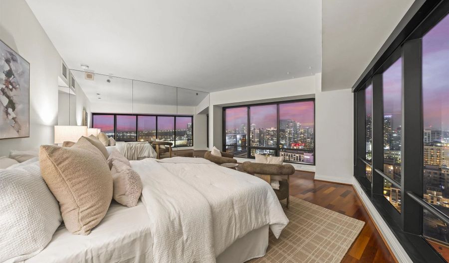 200 Harbor 2701, San Diego, CA 92101 - 2 Beds, 2 Bath