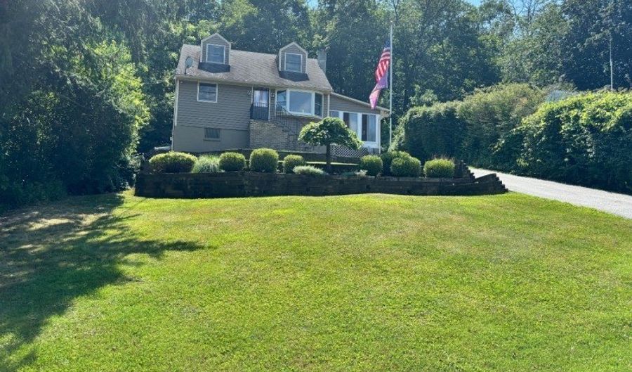 108 Hillside Dr, Andover, NJ 07860 - 2 Beds, 1 Bath