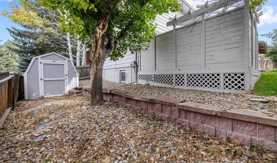 1940 Kingsbury, Casper, WY 82609 - 5 Beds, 3 Bath