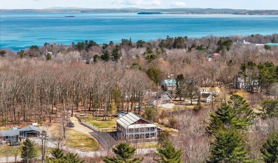 156 Congress St, Belfast, ME 04915 - 4 Beds, 4 Bath