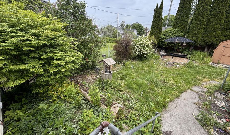 605 W Miller St, Alpena, MI 49707 - 3 Beds, 1 Bath