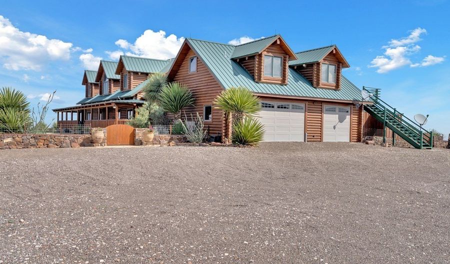 2 N Scenic Dr, Alpine, TX 79830 - 6 Beds, 7 Bath