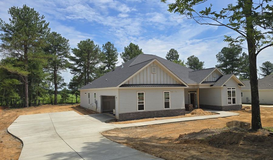 1670 Bellingham Dr, Beech Island, SC 29842 - 4 Beds, 3 Bath