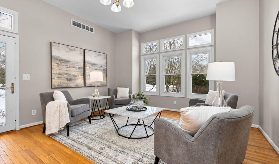 5971 Creekview Ct, Ann Arbor, MI 48108 - 4 Beds, 4 Bath