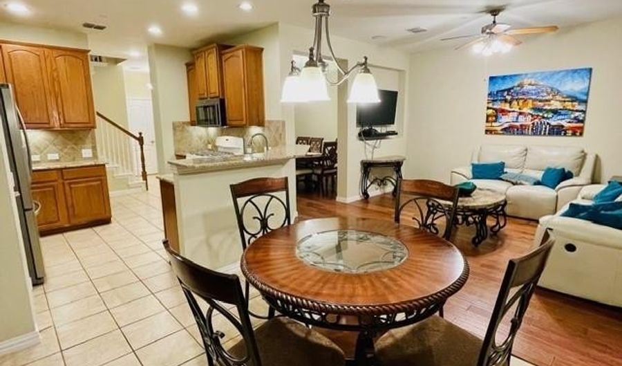 703 Chestnut Hill Dr, Allen, TX 75013 - 3 Beds, 3 Bath