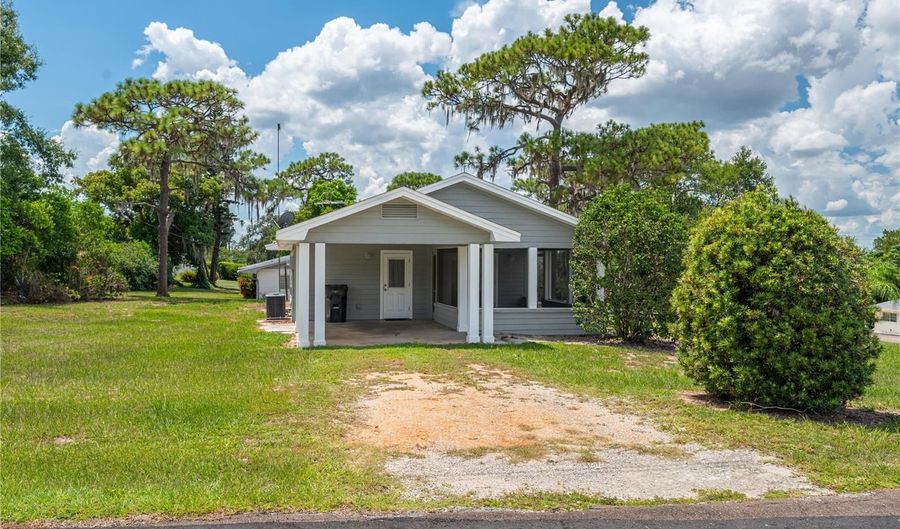 10 PINE St, Babson Park, FL 33827 - 2 Beds, 1 Bath