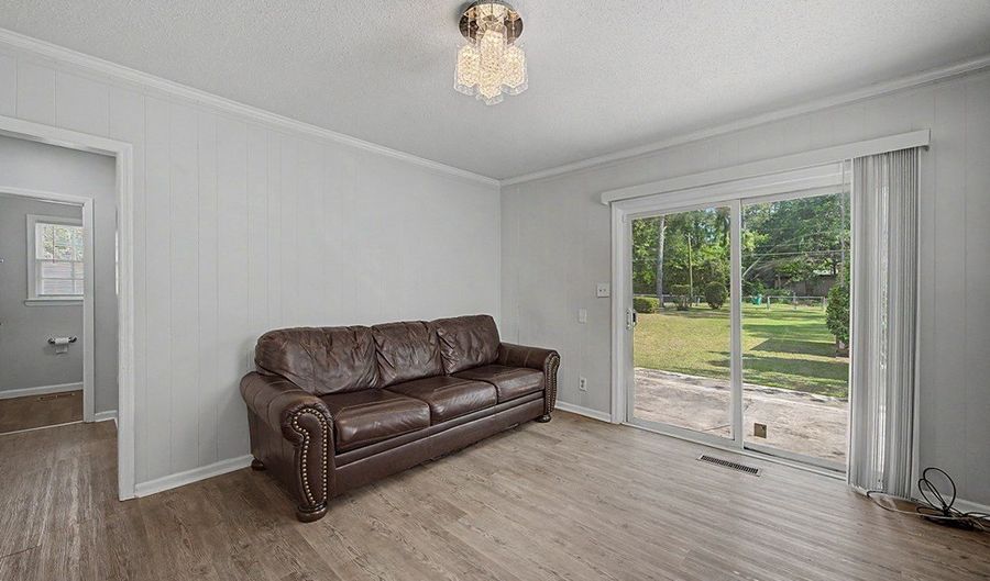 824 Mercer Ave W, Albany, GA 31701 - 3 Beds, 1 Bath