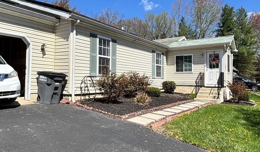 504 MADISON St, Delaware City, DE 19706 - 3 Beds, 4 Bath