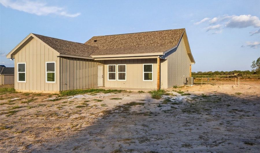 145 County Road 150, Alice, TX 78332 - 3 Beds, 2 Bath