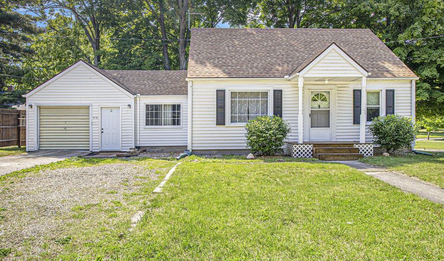 515 Maple Rdg, Albion, MI 49224 - 4 Beds, 2 Bath