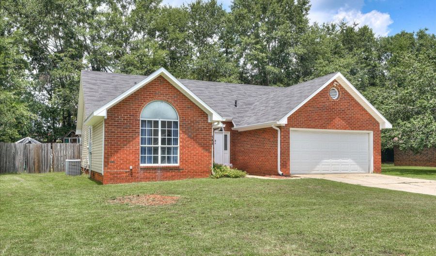 194 Suffolk Dr, Aiken, SC 29803 - 3 Beds, 2 Bath