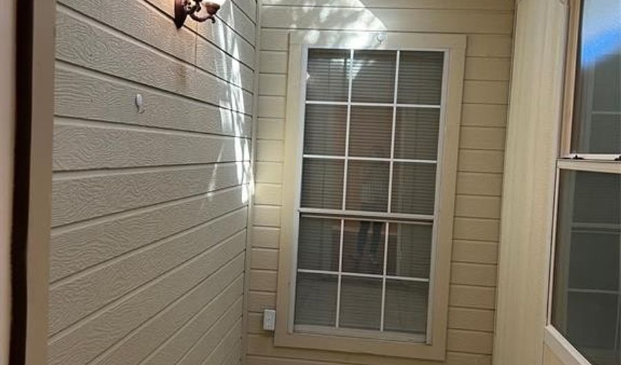 3821 Canot Ln, Addison, TX 75001 - 2 Beds, 2 Bath