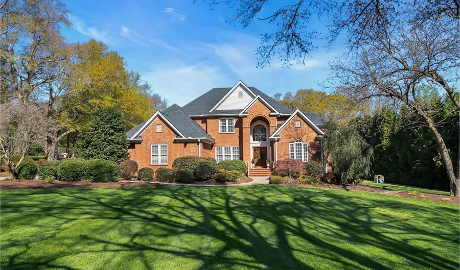 11 WILBROOKE Way, Anderson, SC 29621 - 4 Beds, 4 Bath