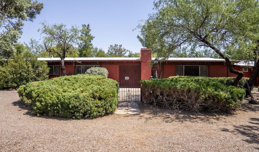 4740 W Arivaca Rd, Amado, AZ 85645 - 4 Beds, 4 Bath