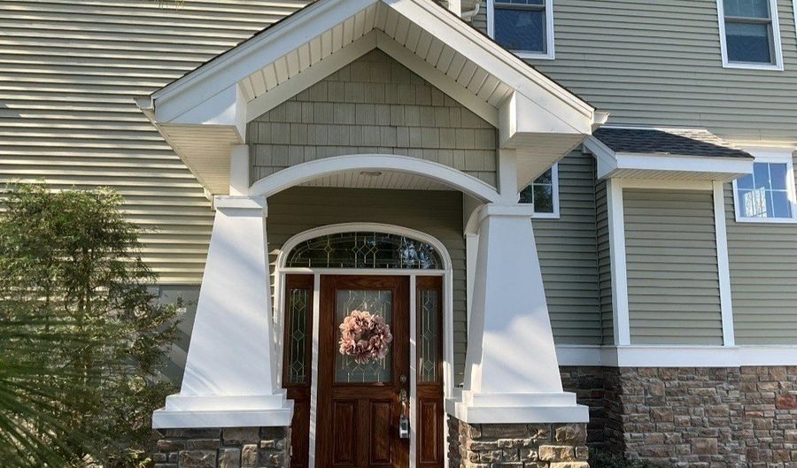 1 Lawrence Ave 1, Danbury, CT 06810 - 3 Beds, 3 Bath