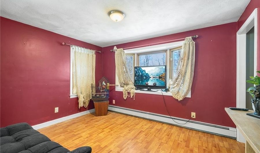 389 Douglas Pike, North Smithfield, RI 02896 - 4 Beds, 2 Bath