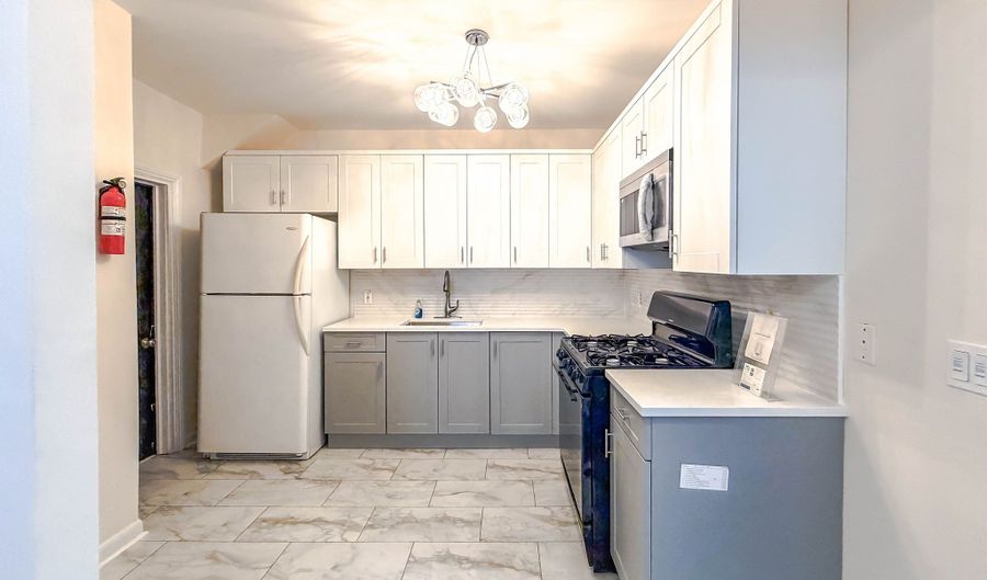 41-43 Cottage St, Bridgeport, CT 06605 - 2 Beds, 1 Bath