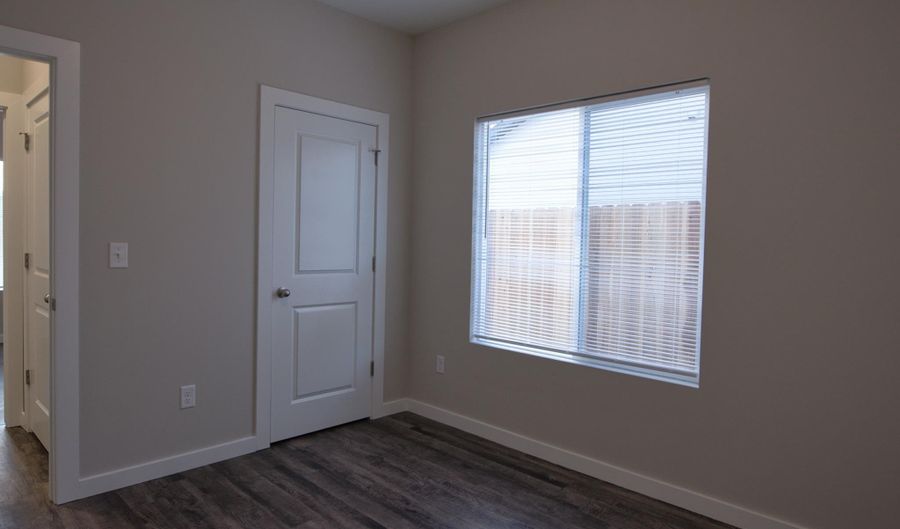 1608 E Olive Ct, Andover, KS 67002 - 3 Beds, 2 Bath