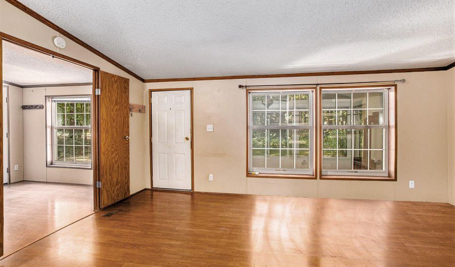 1527 Fern St, Allegan, MI 49010 - 2 Beds, 2 Bath