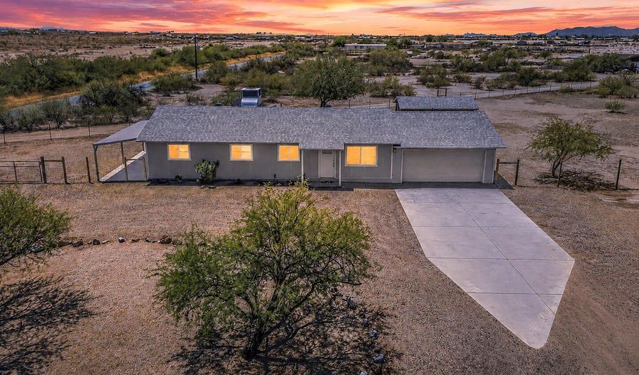 6399 N LAKE SHORE Dr, Casa Grande, AZ 85194 - 4 Beds, 2 Bath