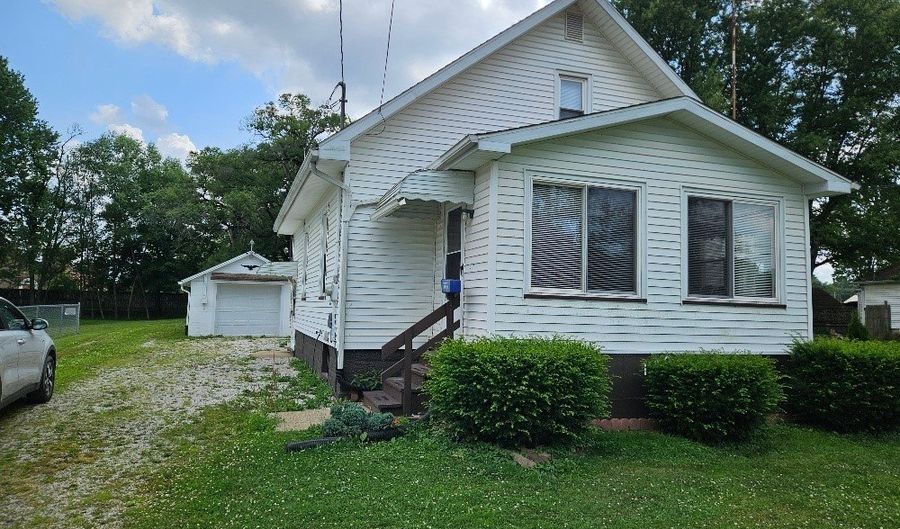 14960 Elmside St NE, Alliance, OH 44601 - 3 Beds, 1 Bath