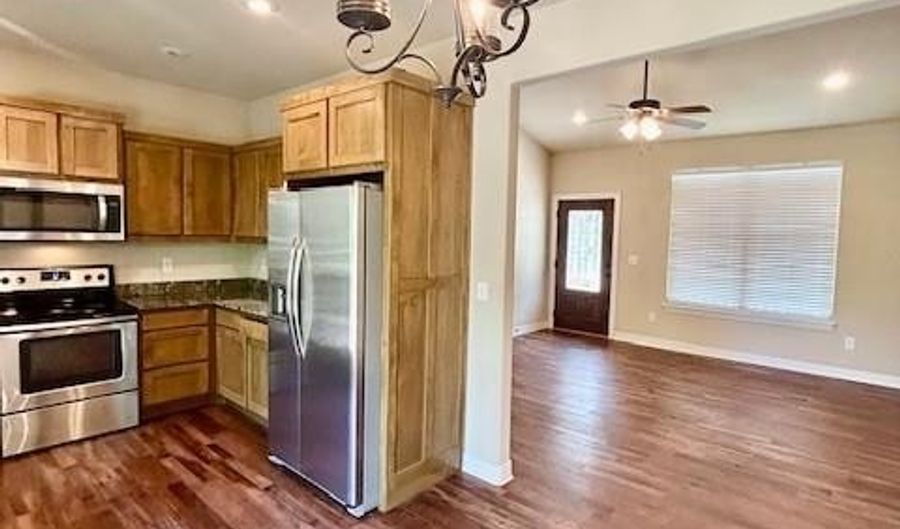 10 Bracknell Ln, Bella Vista, AR 72715 - 2 Beds, 1 Bath