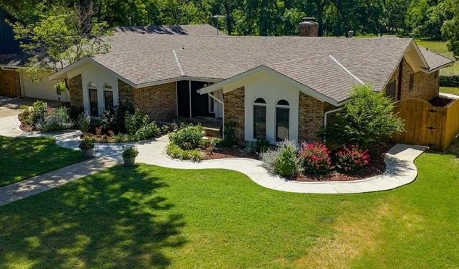1321 SE Hampden Rd, Bartlesville, OK 74006 - 5 Beds, 5 Bath