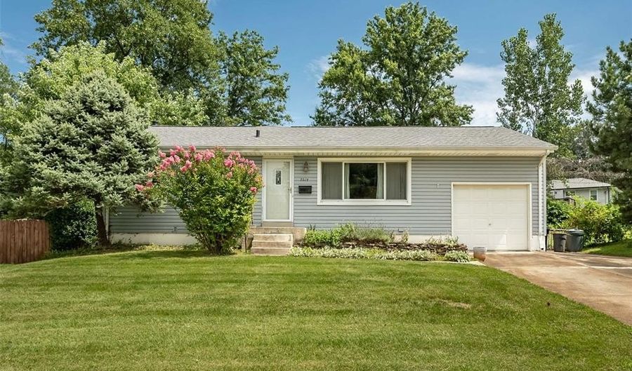 7614 General Meade Ln, Affton, MO 63123 - 3 Beds, 2 Bath