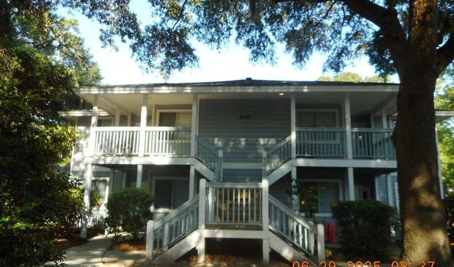 604 Battery Ln, Beaufort, SC 29902 - 2 Beds, 2 Bath