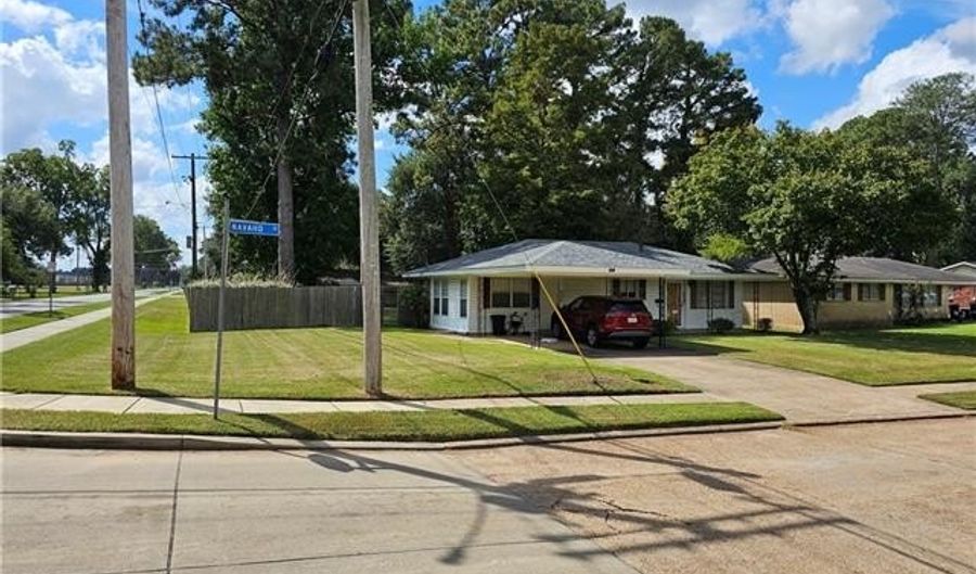 5501 NAVAHO Trl, Alexandria, LA 71301 - 3 Beds, 2 Bath
