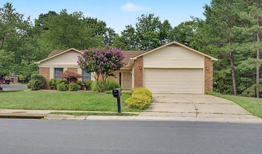 804 COXSWAIN Way, Annapolis, MD 21401 - 2 Beds, 2 Bath