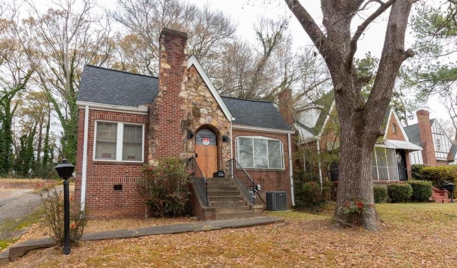 1207 M L King Jr Dr SW, Atlanta, GA 30314 - 2 Beds, 1 Bath